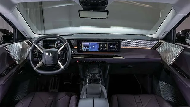 DS N°7 wjeżdża w segment premium BEV. 740 km zasięgu i 77,5 tys. euro za wersję topową - DS N°7 wjezdza w segment premium EV 3 1
