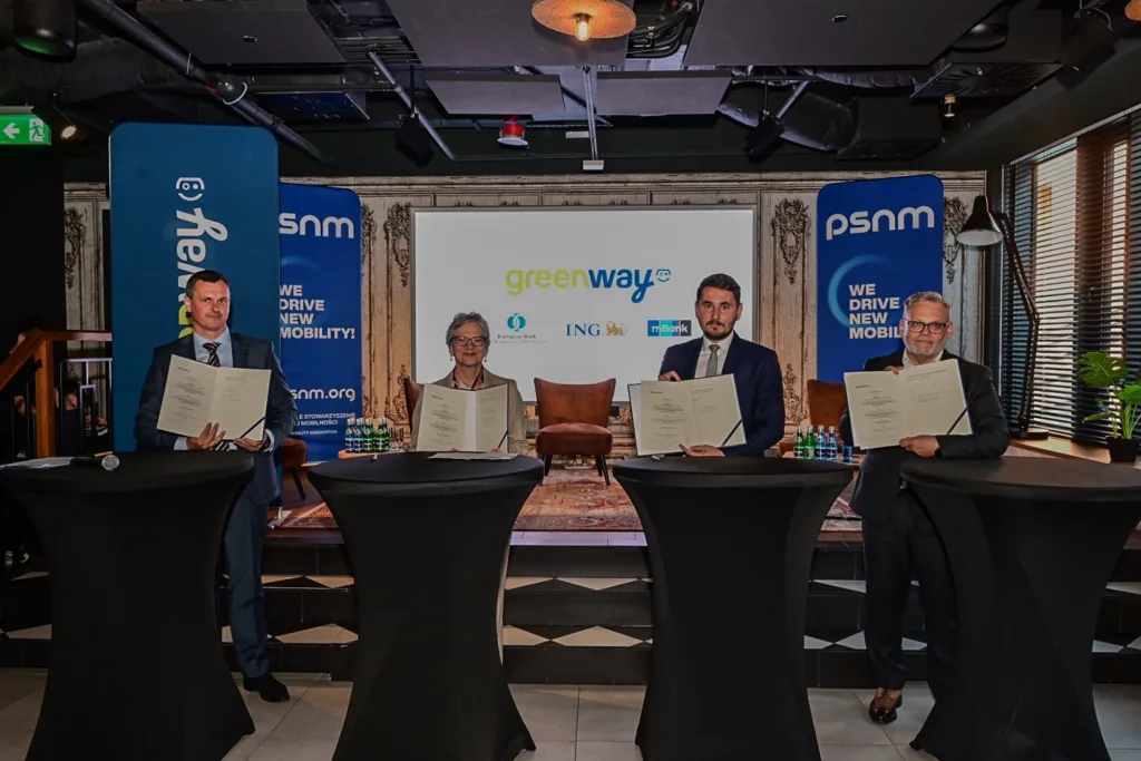 200 mln sesji ładowania, 10 mld zł rachunku za ropę i rekordowe finansowanie – polska elektromobilność wchodzi w nową erę - Konferencja260528 6