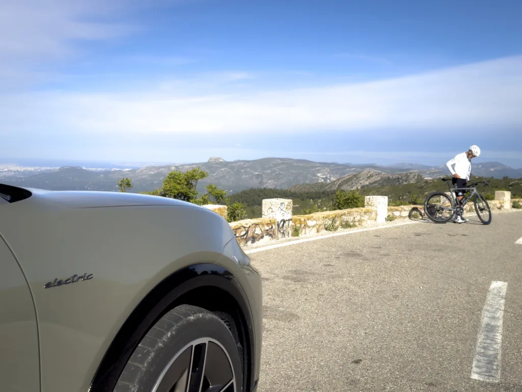 [RELACJA] Porsche Cayenne Electric – pierwsza jazda najmocniejszym Porsche w historii - Porsche Cayenne 2