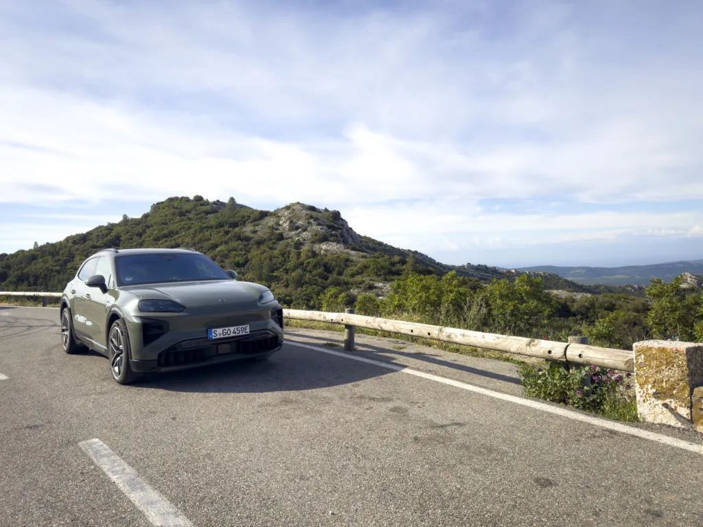 [RELACJA] Porsche Cayenne Electric – pierwsza jazda najmocniejszym Porsche w historii - Porsche Cayenne 4