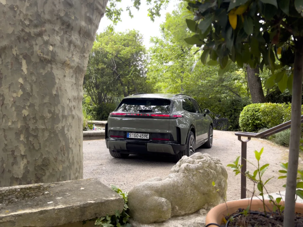 [RELACJA] Porsche Cayenne Electric – pierwsza jazda najmocniejszym Porsche w historii - Porsche Cayenne 9