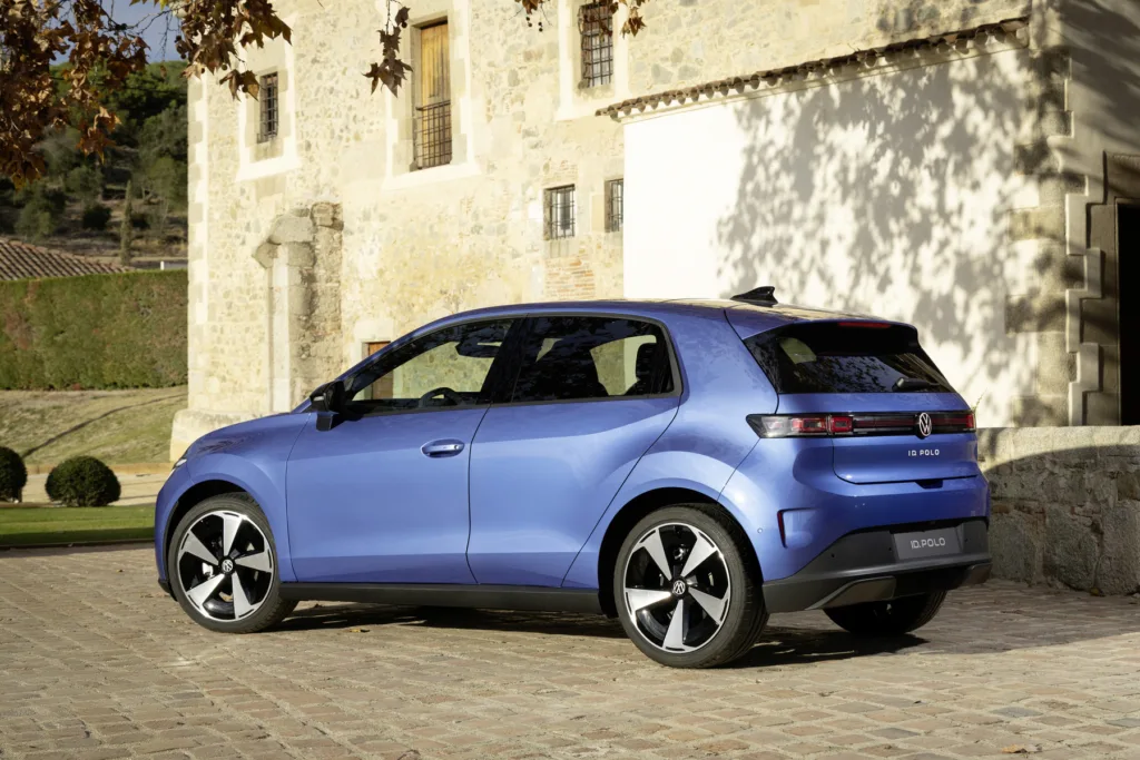 Volkswagen kusi ceną poniżej 100 tys. zł! Będzie miejski hit? - Volkswagen ID.Polo 2