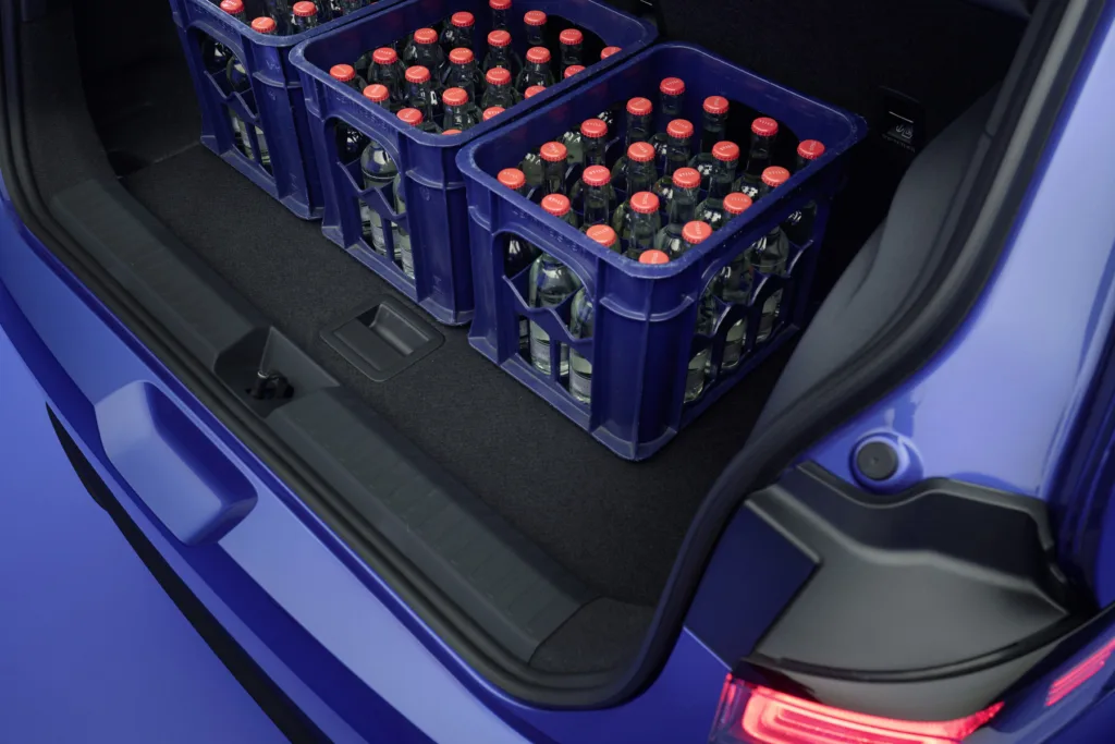 Volkswagen kusi ceną poniżej 100 tys. zł! Będzie miejski hit? - Volkswagen ID.Polo 4