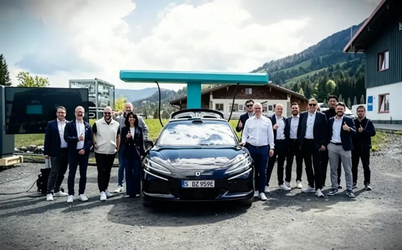 BYD uruchomił pierwszą megawatową ładowarkę w Niemczech. 97 proc. w dziewięć minut! - BYD ladowarka megawatowa 1
