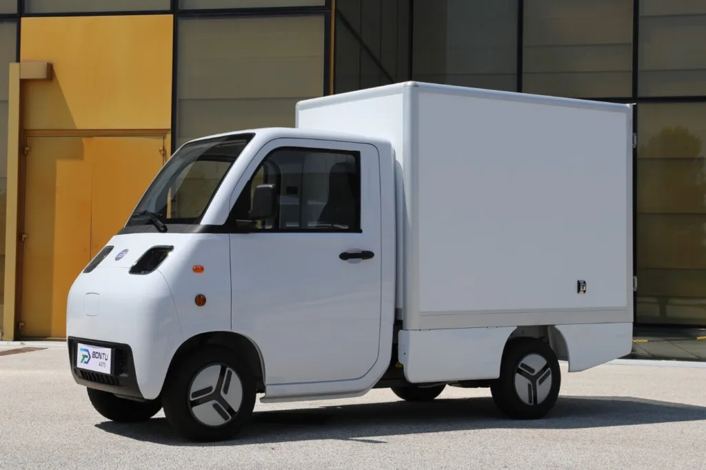 Elektryczne mikrosamochody z Chin chcą podbić europejskie miasta. Bontu rusza z ofensywą Elektryczne mikrosamochody z Chin chcą podbić europejskie miasta. Bontu rusza z ofensywą - Bontu BTE 03 11