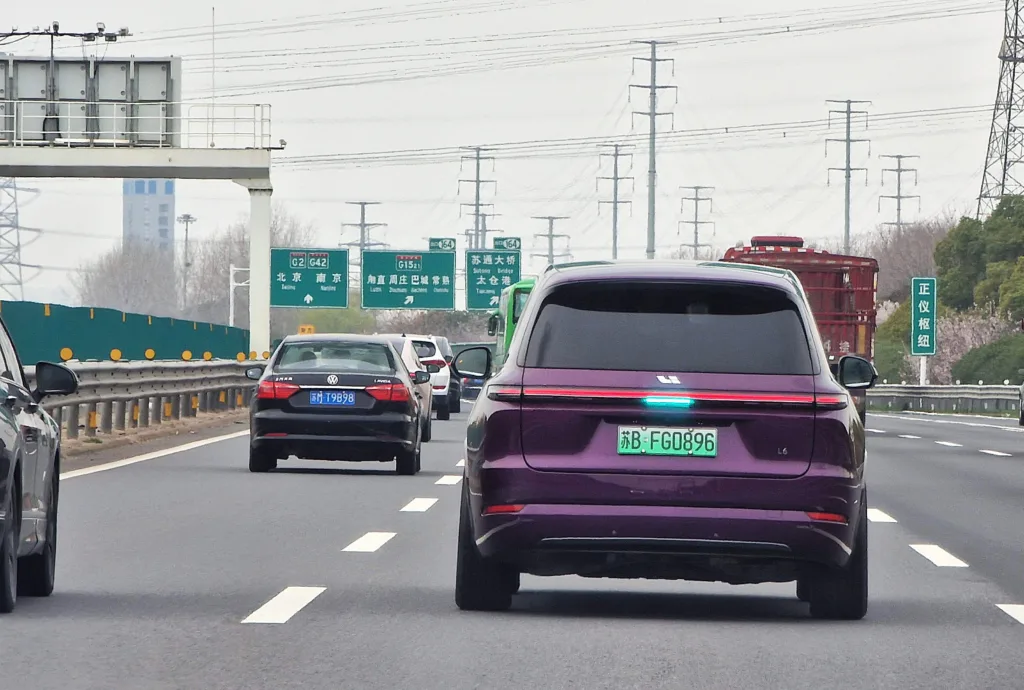 448 tysięcy wyeksportowanych EV w maju. Azja napędza boom na chińskie auta - Chiny punkty ladowania rekord 15
