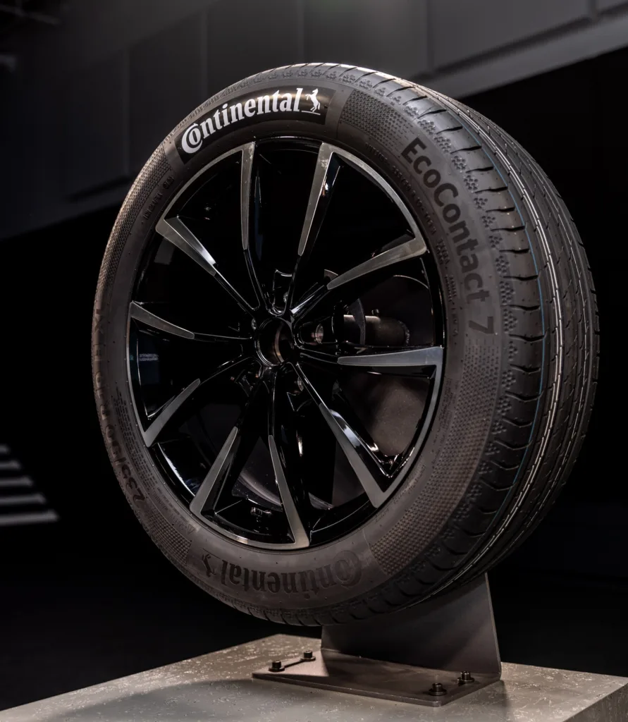 O 30 kilometrów dalej: Continental i Renault przesuwają granice efektywności BEV - Continental i Renault plus 30 km 1