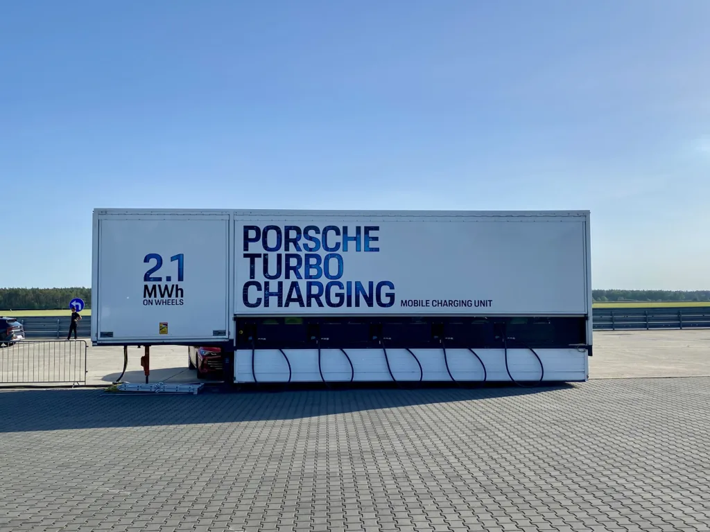 Porsche Cayenne Electric po raz pierwszy w Polsce. Mieliśmy okazję sprawdzić go na torze - IMG 0494