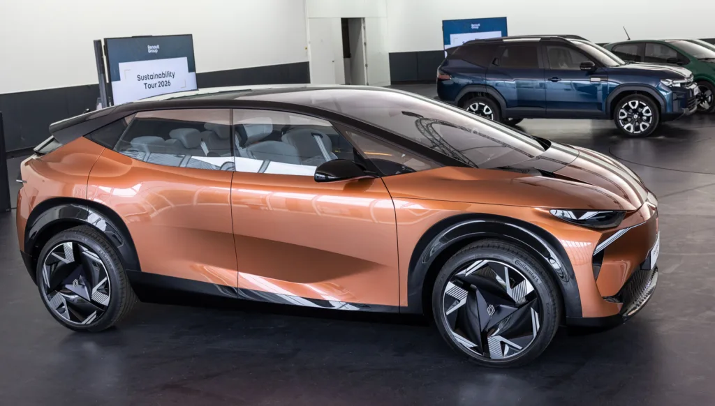 O 30 kilometrów dalej: Continental i Renault przesuwają granice efektywności BEV - Opony continental 22