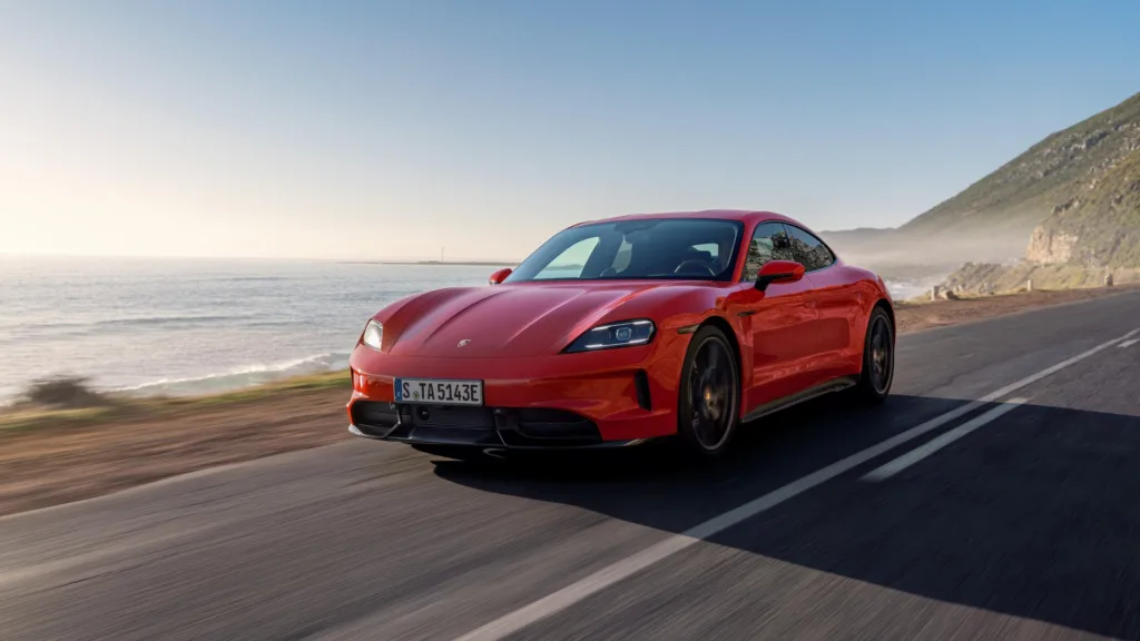 Taycan jak spalinowa 911? Niemcy dodają „wirtualne biegi”, a zasięg rośnie do 700 km - Porsche Taycan odswiezony 6