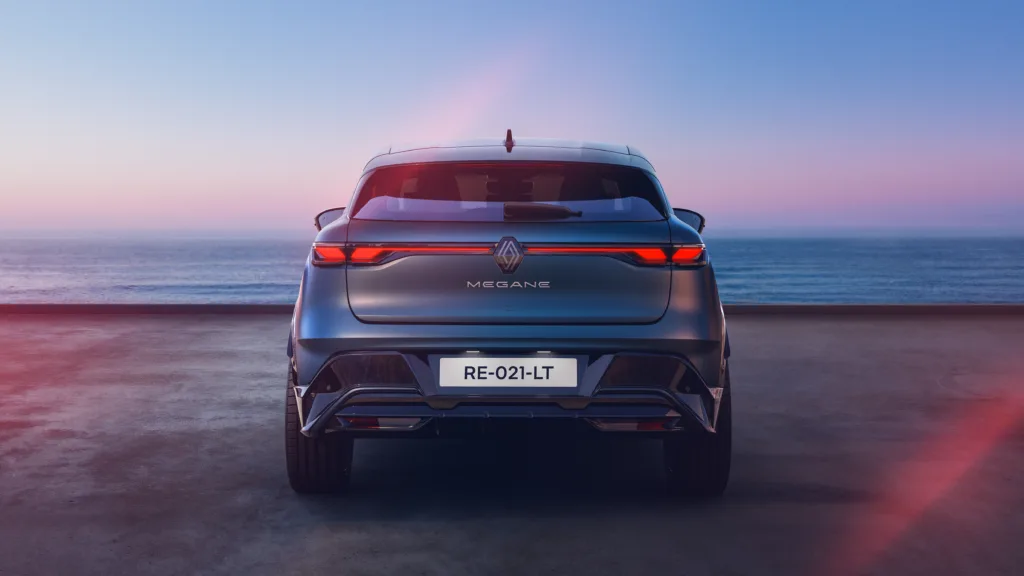 Renault Megane E‑Tech Electric po liftingu z zasięgiem do 500 kilometrów - Renault Megane E Tech electric 2