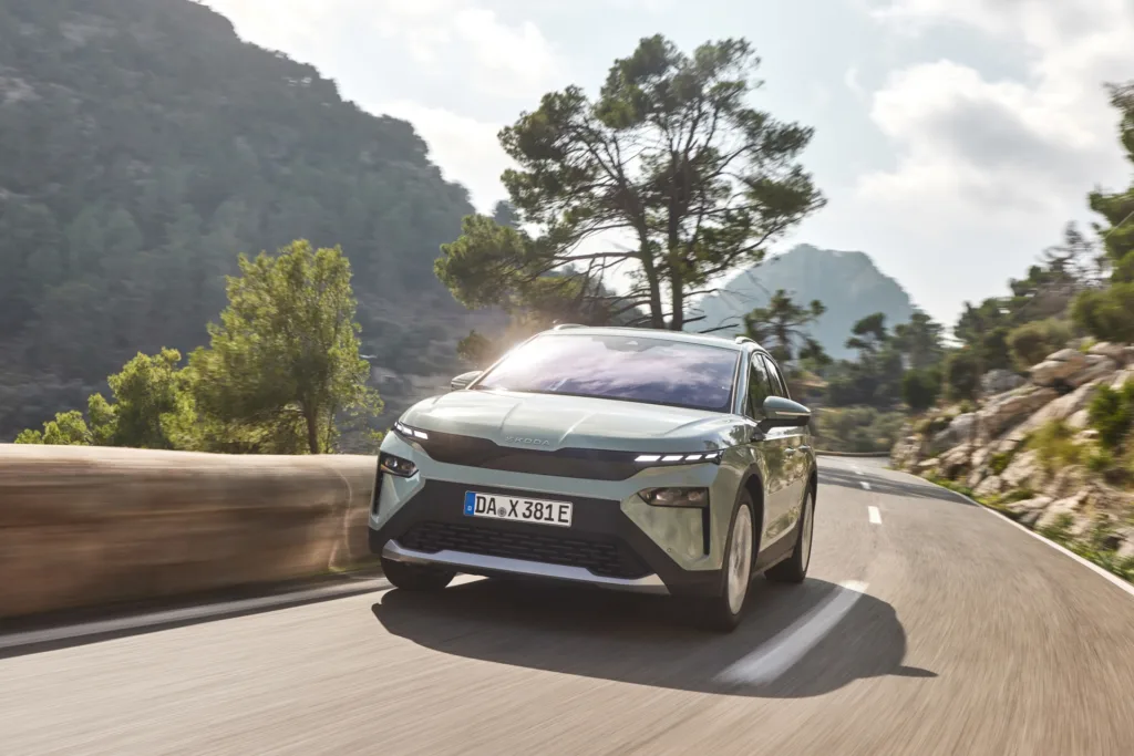 Skoda Elroq wróciła na szczyt. Sąsiedzi zza Odry coraz chętniej wybierają elektryki - Skoda Elroq Niemcy 1