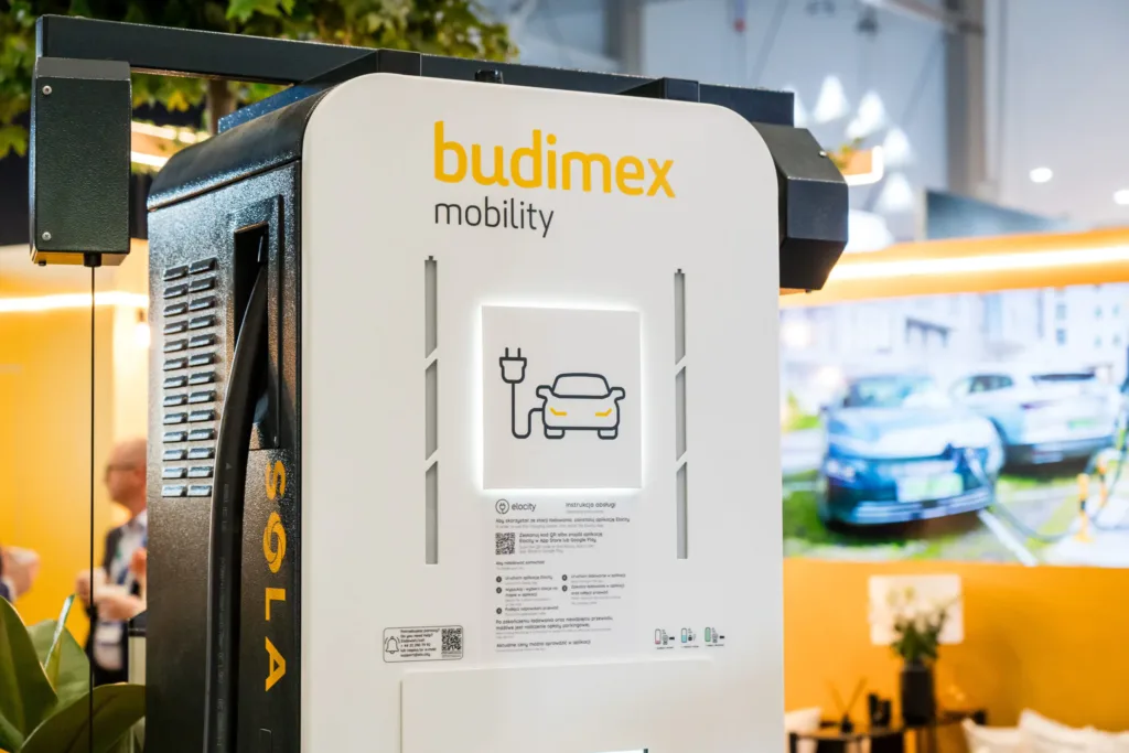 Budimex Mobility tnie ceny na wakacje: 1,56 zł za AC i 1,80 zł za DC na 88 stacjach - dsc0815 12 scaled.jpg