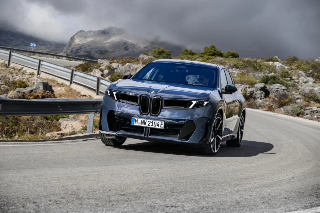 Chiński BMW iX3 z zasięgiem 919 km CLTC Chiński BMW iX3 z zasięgiem 919 km CLTC - BMW iX3 2