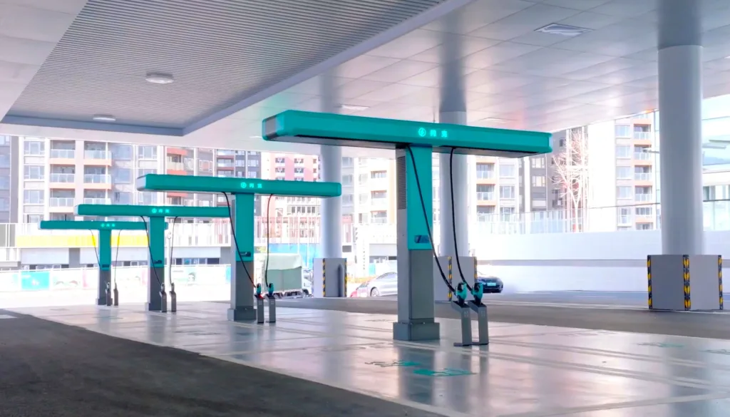 Miały zastąpić stacje benzynowe. Czy stacje akumulatorowe to ślepa uliczka motoryzacji? - BYD Flash Charging