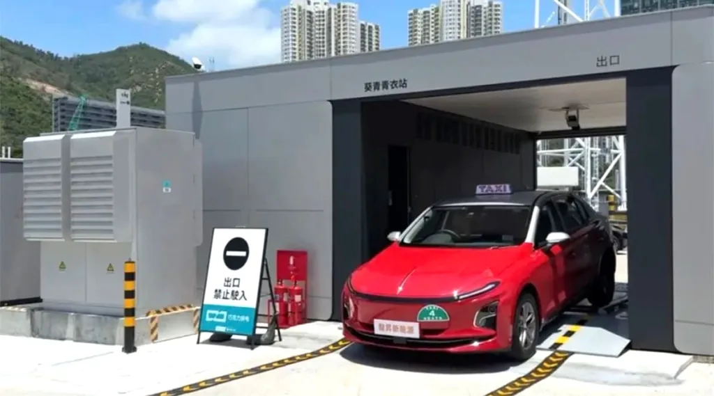 Miały zastąpić stacje benzynowe. Czy stacje akumulatorowe to ślepa uliczka motoryzacji? - CATL battery swap station in Hong Kong 1