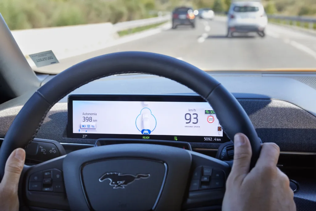Ford z mapami Apple od 2027 roku. Google Maps odchodzi do lamusa? - Ford BlueCruise 3