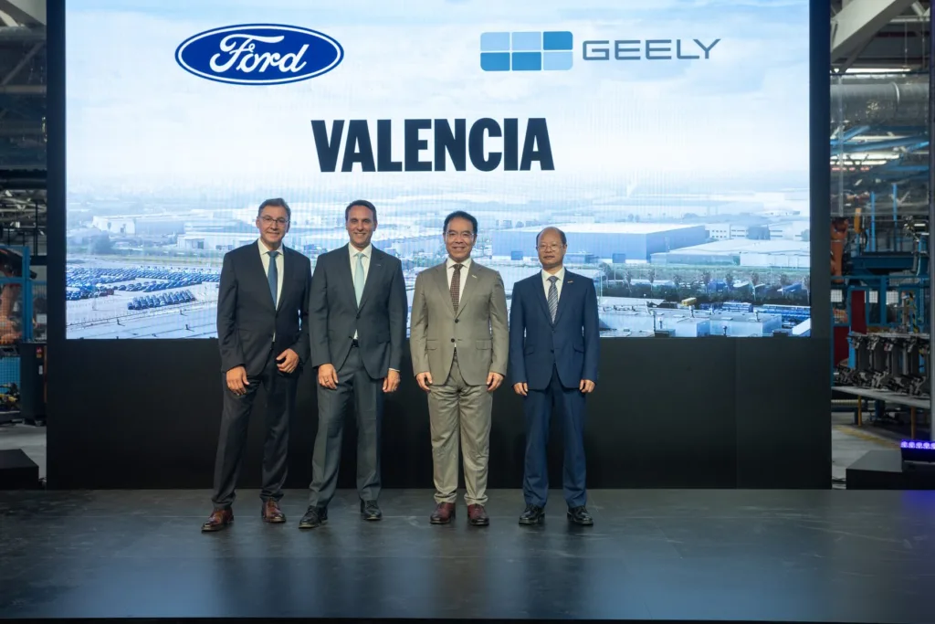 Ford otwiera fabrykę dla Geely. Chińskie elektryki będą powstawać w Hiszpanii Ford otwiera fabrykę dla Geely. Chińskie elektryki będą powstawać w Hiszpanii - Ford Geely Walencja 2