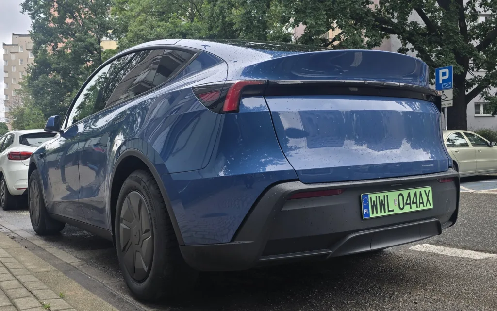 Niemcy przyspieszają elektryfikację. Do czerwca sprzedaż BEV wzrosła o blisko 50 procent! - Niemcy sprzedaz czerwiec tesla 11