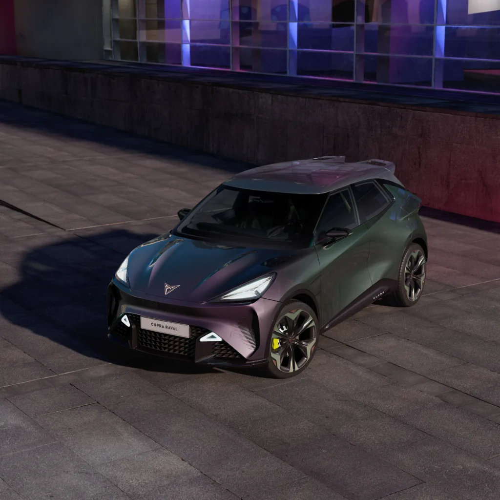 Volkswagen zetnie gamę modelową o połowę. Zagrożony Taycan? Ruszyła spekulacyjna karuzela! Volkswagen zetnie gamę modelową o połowę. Zagrożony Taycan? Ruszyła spekulacyjna karuzela! - hiszpanska marka ujawnia cupra raval nowy miejski model elektryczny stworzony z milosci do barcelony 3