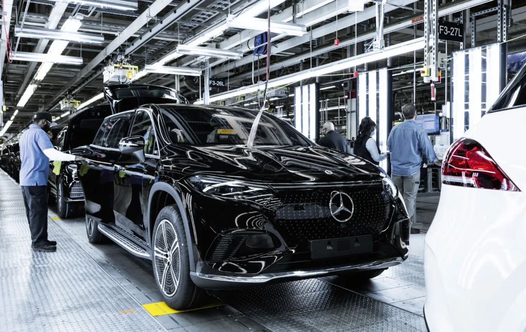 Mercedes z ofensywą modelową. 10 nowości i „elektryki” w roli głównej - mercedes eq fabryka