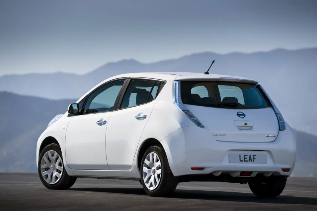 Nowy Nissan Leaf już w przedsprzedaży. Ceny od 149 900 zł, zasięg w topowej wersji do 622 km Nowy Nissan Leaf już w przedsprzedaży. Ceny od 149 900 zł, zasięg w topowej wersji do 622 km - nissan leaf 575