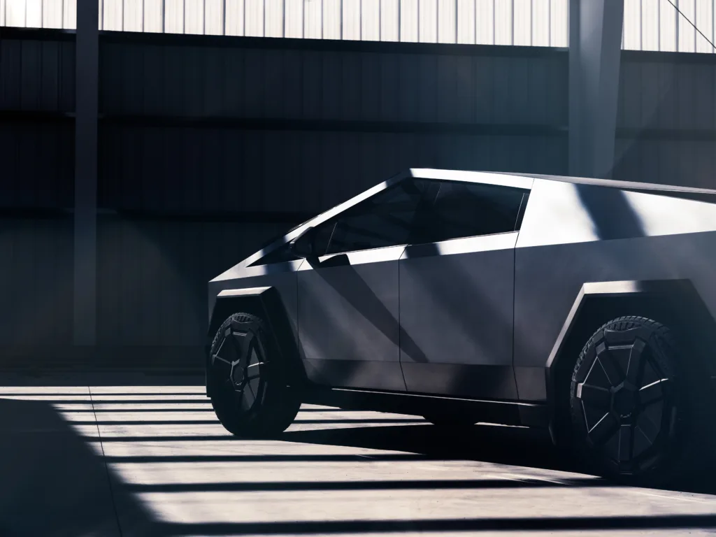 Cybertruck droższy w USA o 5 tys. USD. Model czeka wciąż na unijną homologację - Cybertruck 65