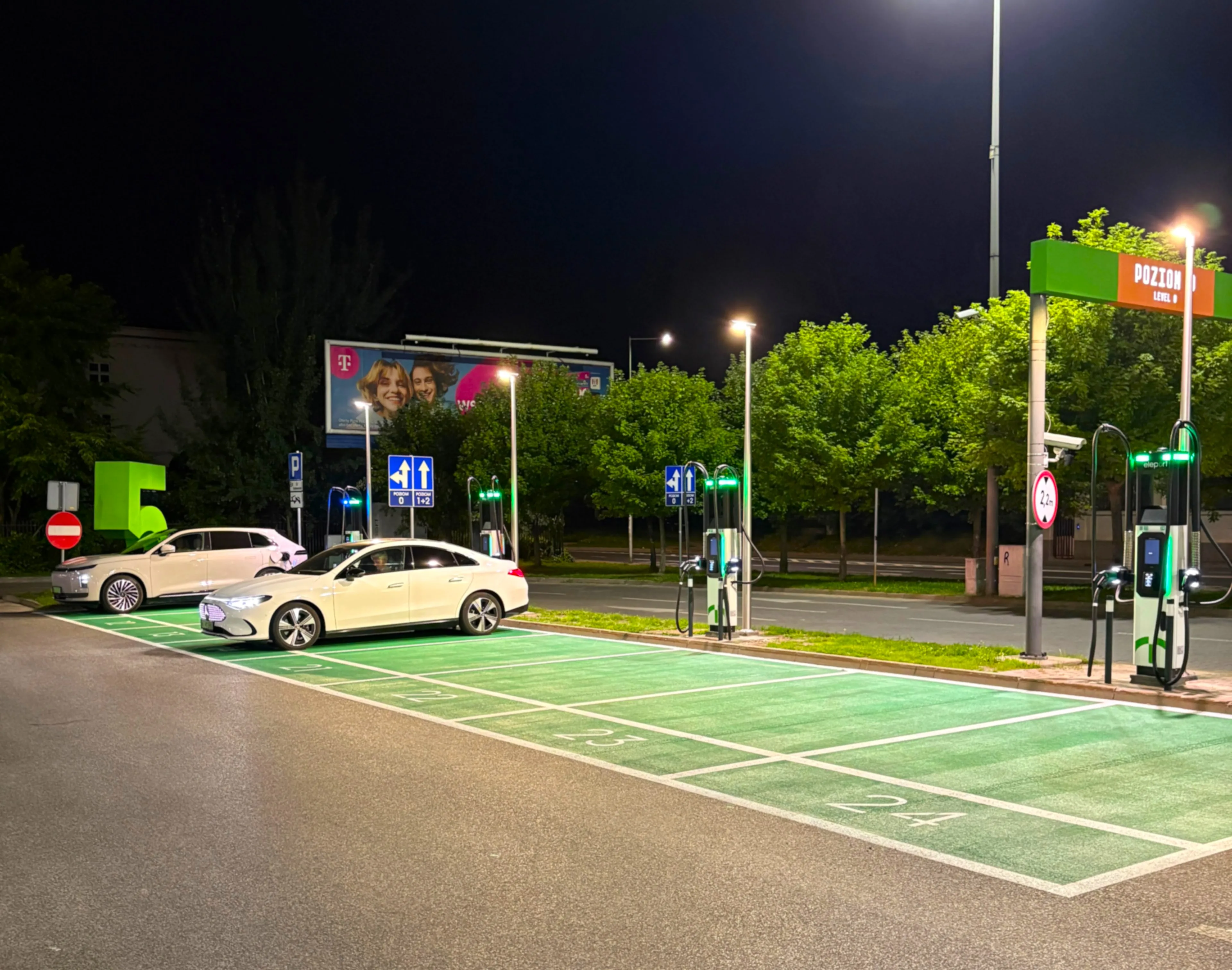 Eleport Manufaktura fot ev klub polska