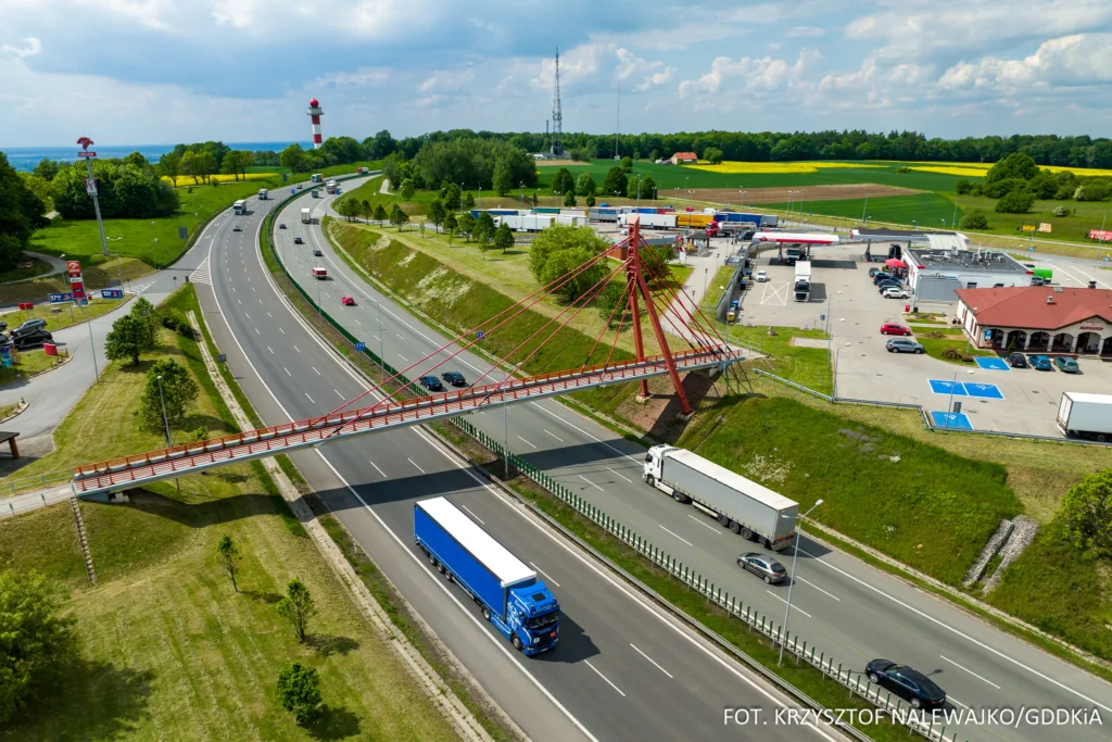 GDDKiA: koniec „patobetonu” i trzy pasy od i do stolicy. 150 kilometrów do celu! - GDDKiA autostrady Krzysztof Nalewajko 88