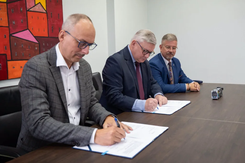 GZM inwestuje w czyste powietrze. Pierwszy kontrakt autobusowy od PAK PCE za 28 mln złotych - GZM przeciera szlaki 2