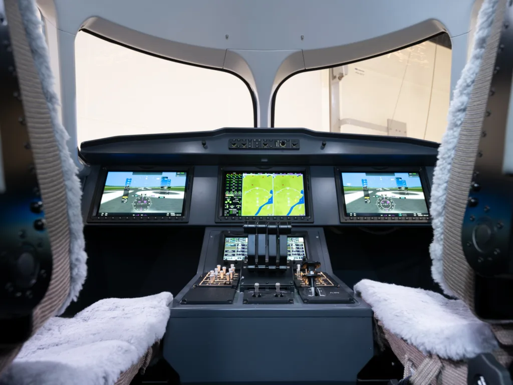 Największy elektryczny samolot świata wzbił się w powietrze. Pięć dolarów za 27 minut lotu X1! - Heart Aerospace x1 samolot elektryczny 5 1