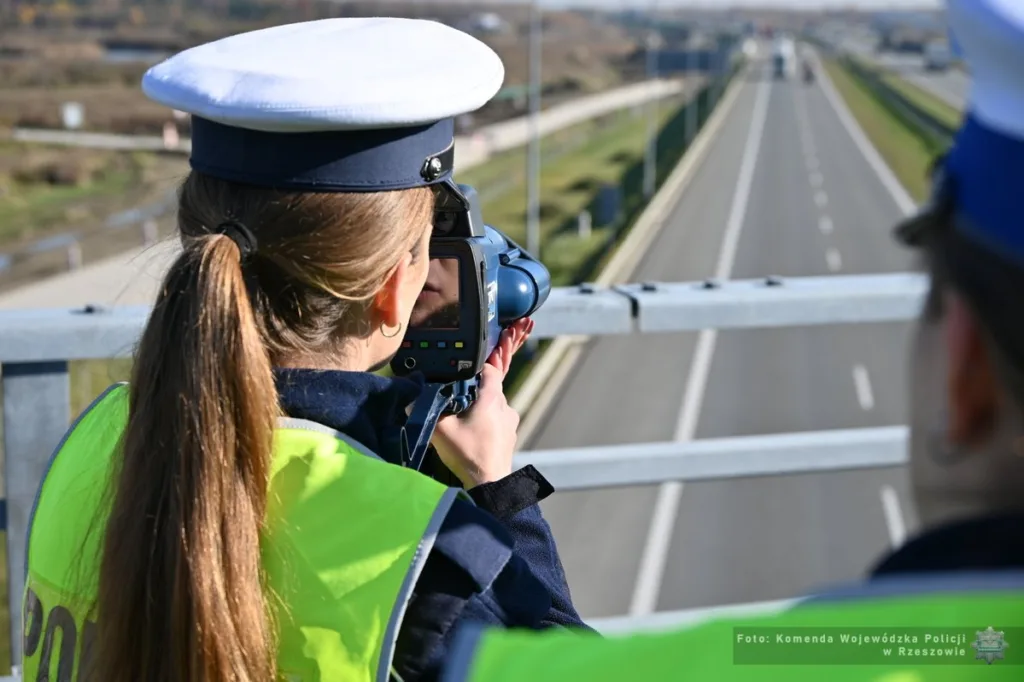Prawo jazdy po nowemu. Od września kierowcy wchodzą w erę surowych zasad. "0" alkoholu w okresie próbnym! - Hiszpania radary policja kwp rzeszow 4
