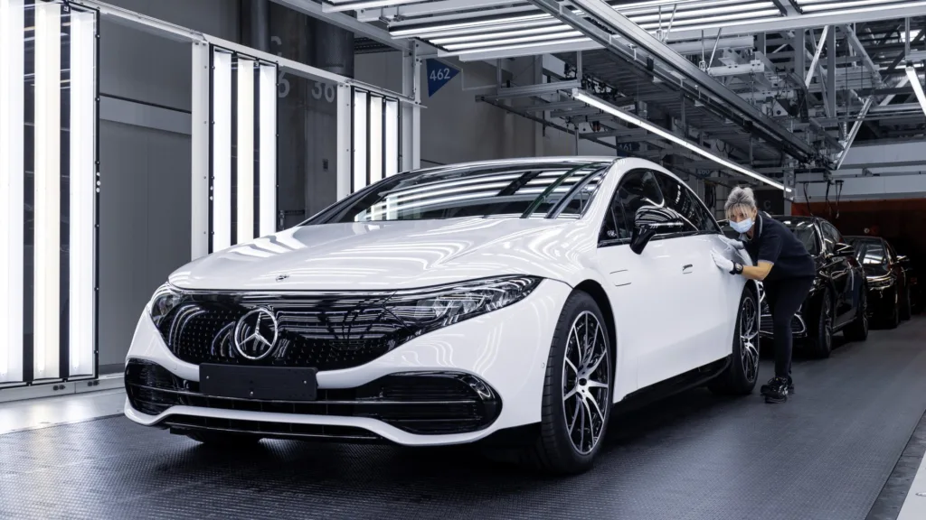 Używany Mercedes EQS. Prestiż z dużym zasięgiem za połowę ceny - Mercedes EQS 5