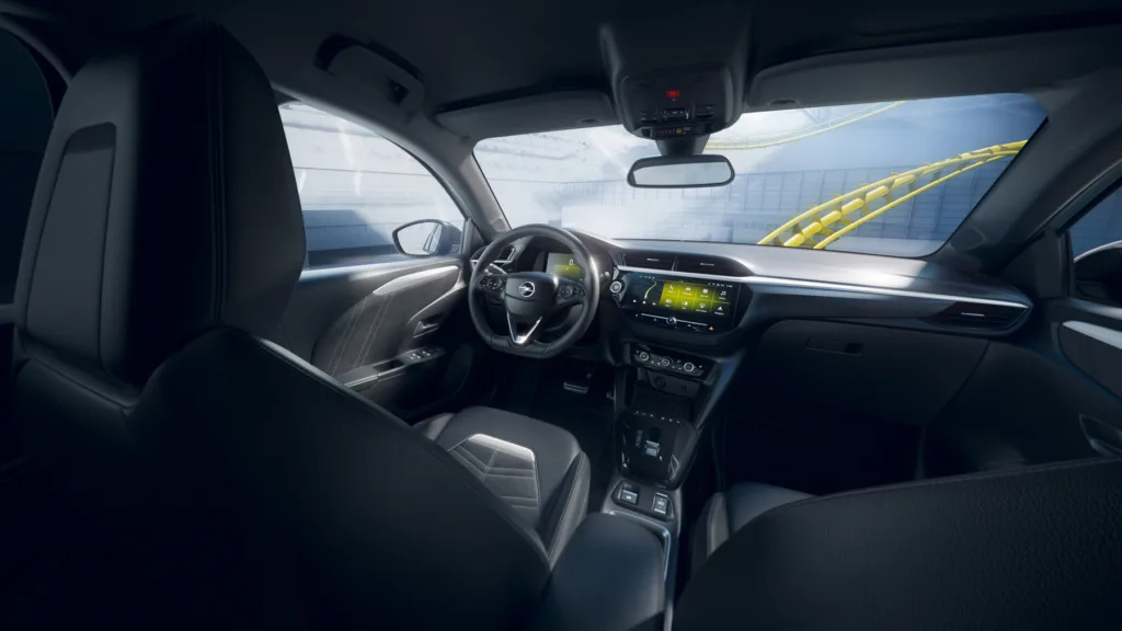 Premiera nowej Corsy na prąd przełożona na 2028 rok. Model ma kosztować około 25 tys. euro - Opel Corsa 22 1