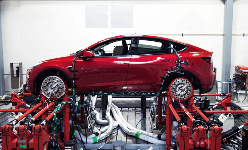 Tesla pod lupą NHTSA. W perspektywie możliwa kontrola 1,2 mln aut - Tesla awaria fot. T 3