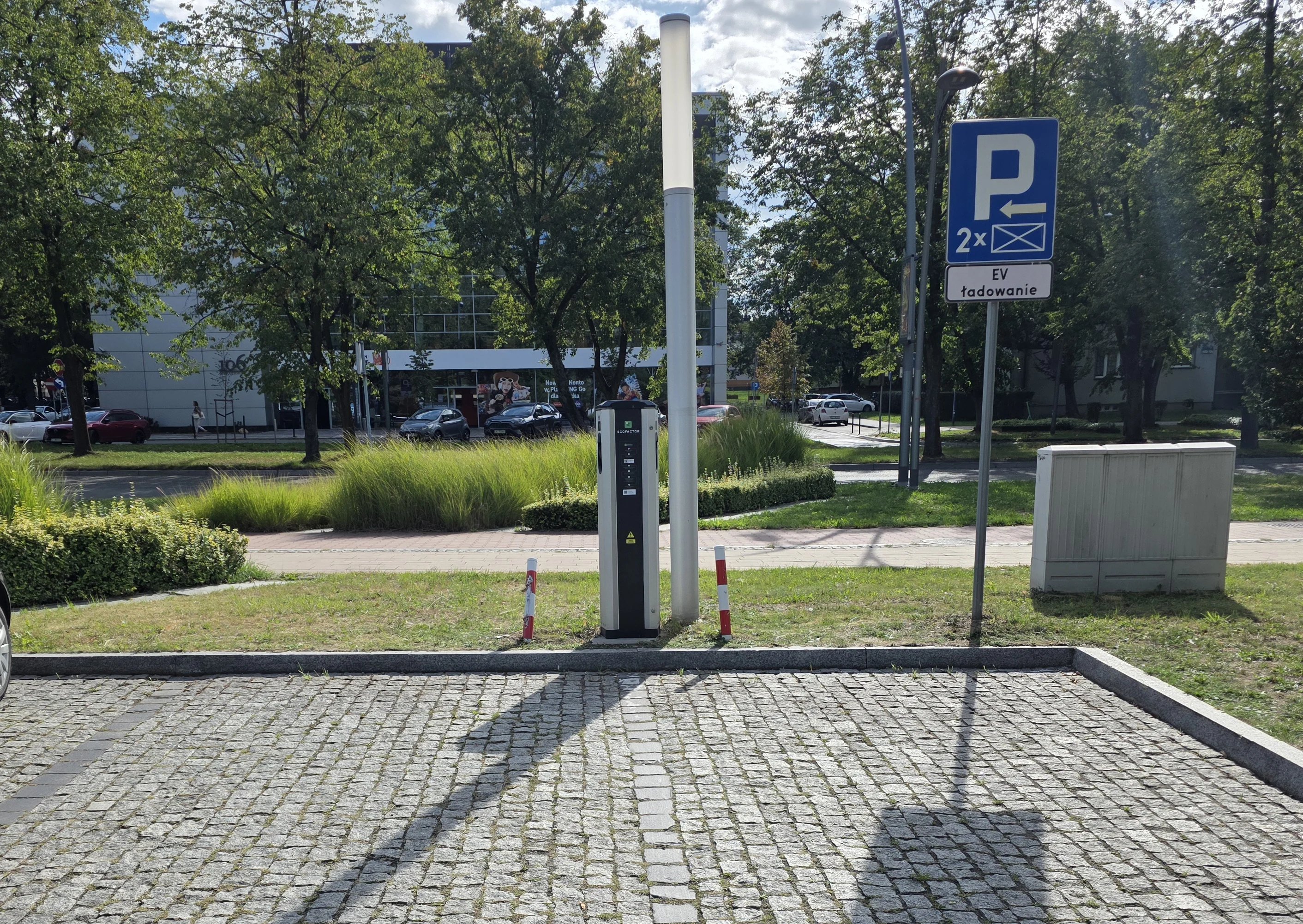 02-parkovochnye-mesta