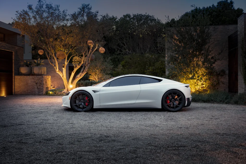 Tesla przesuwa premierę Roadstera z 1 na 15 października. Dziewiąty rok oczekiwania! - 0x0 Roadster 11 1