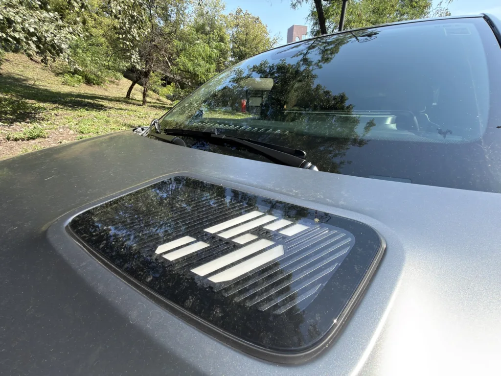 Renault napisało przepis na miłość do tenisa? 5 E-tech Roland Garros na „piątkę” Renault napisało przepis na miłość do tenisa? 5 E-tech Roland Garros na „piątkę” - 5 E tech Roland Garros 5