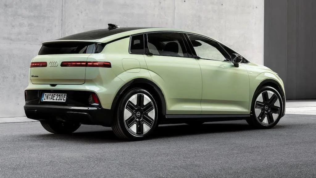 Zdjęcia Audi A2 e-tron wyciekły tuż przed premierą. Teraz czekamy na cennik - Audi A2 e tron 3