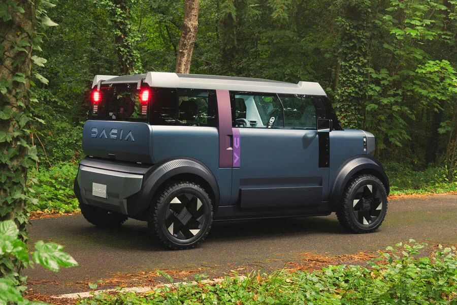 Dacia szykuje naprawdę taniego "elektryka". Ma 3 metry i baterię 15 kWh - Dacia hipster concept 2
