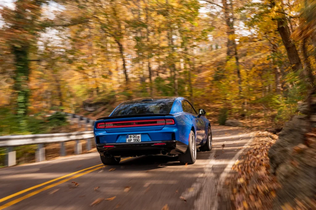 Dodge Charger Daytona ma 670 KM i można go już zamawiać w Polsce - Dodge Charger Daytona 88