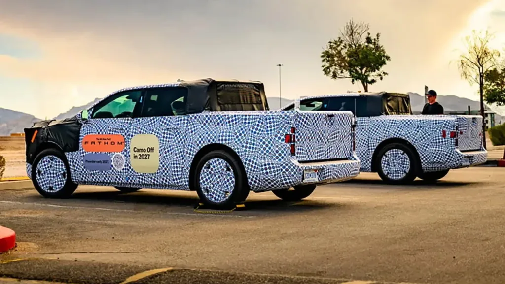 Zamaskowany Fathom jeździ po Las Vegas. Elektryczny pickup za mniej niż 30 tys. USD Zamaskowany Fathom jeździ po Las Vegas. Elektryczny pickup za mniej niż 30 tys. USD - Ford Fathom 1