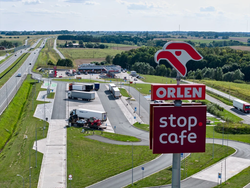 ORLEN szuka partnerów do AI. Chce wdrażać je od energetyki po rafinerie - ORLEN i AI 1
