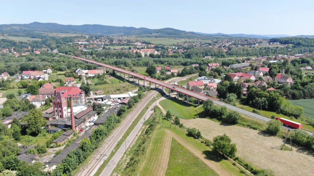 3 km w tunelu na S8? GDDKiA pokazała trzy warianty odcinka między Wrocławiem a Kłodzkiem 3 km w tunelu na S8? GDDKiA pokazała trzy warianty odcinka między Wrocławiem a Kłodzkiem - obraz 15