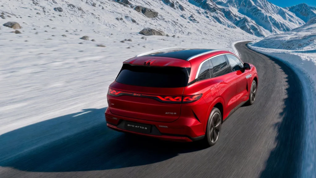 BYD ATTO 8 naładuje się od 10 do 97 proc. w 9 minut, ale nie na każdej stacji - Atto 8 5