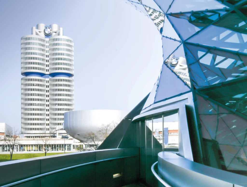 Strona główna - BMW i maly Neue Classe 1
