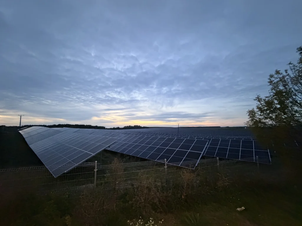Magazyny energii coraz ważniejsze. Dom z fotowoltaiką bez baterii traci sens magazyn