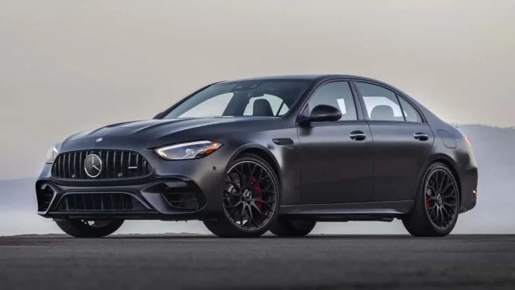 Mercedes szykuje nowe AMG C 63. Koniec czterech cylindrów? - Mercedes amg C63 44