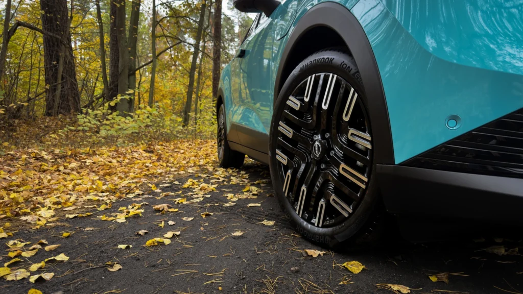 Nowy Nissan LEAF wjeżdża do Polski. Pionier elektromobilności z zasięgiem do 622 km i ceną od 149 900 zł - Nissan LEAF 11