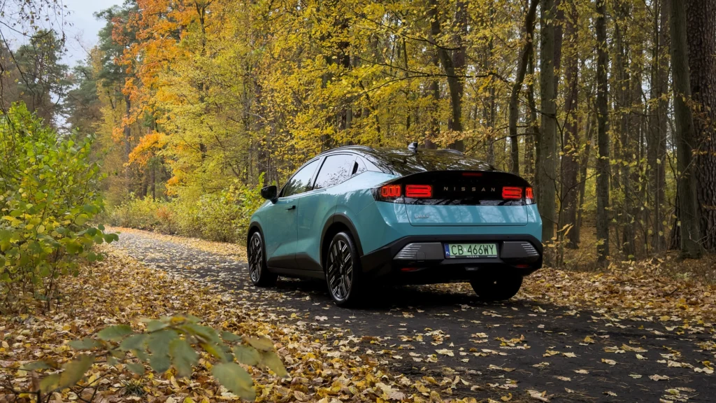 Nowy Nissan LEAF wjeżdża do Polski. Pionier elektromobilności z zasięgiem do 622 km i ceną od 149 900 zł - Nissan LEAF 13